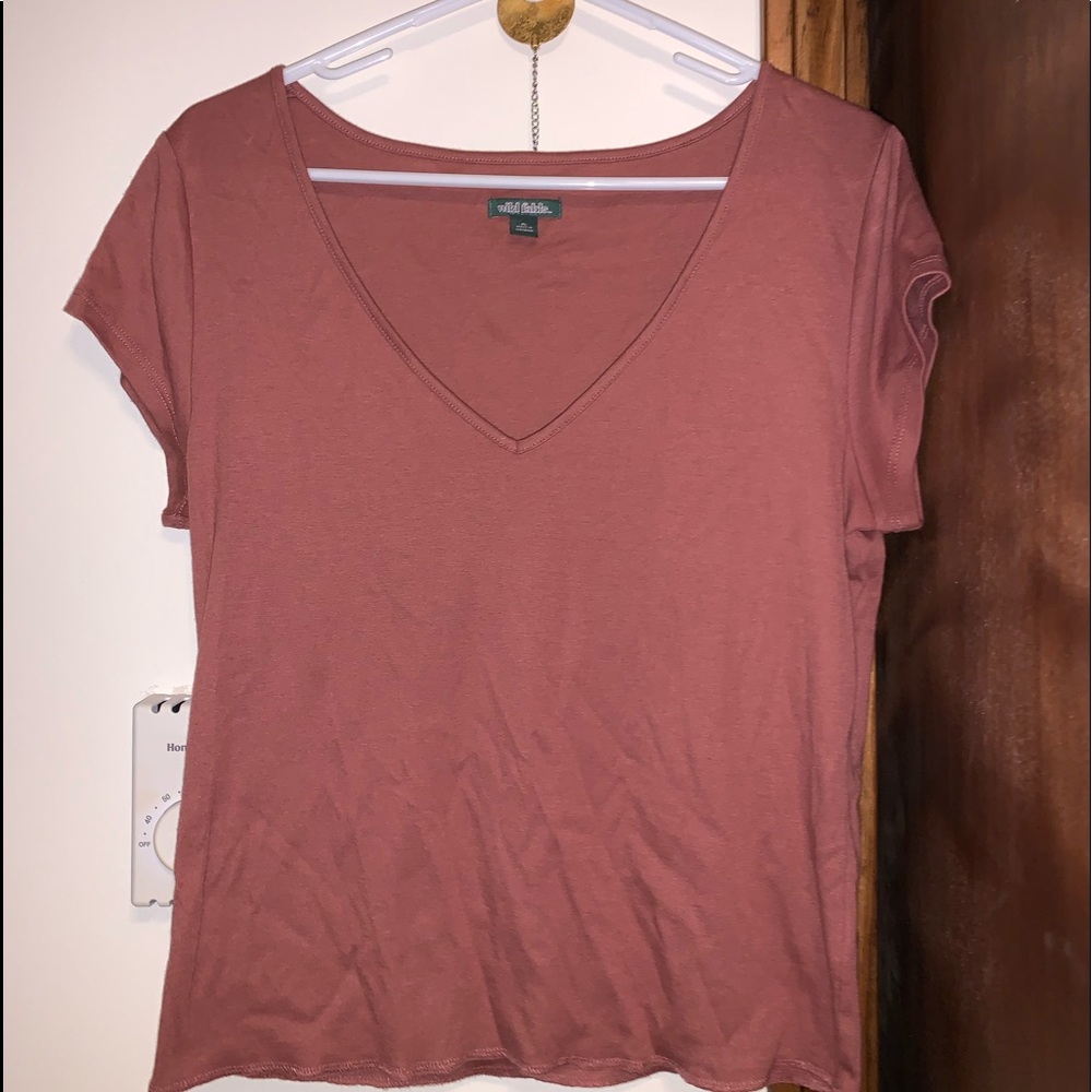 wild fable Mauve V-Neck Short Sleeve Tee
